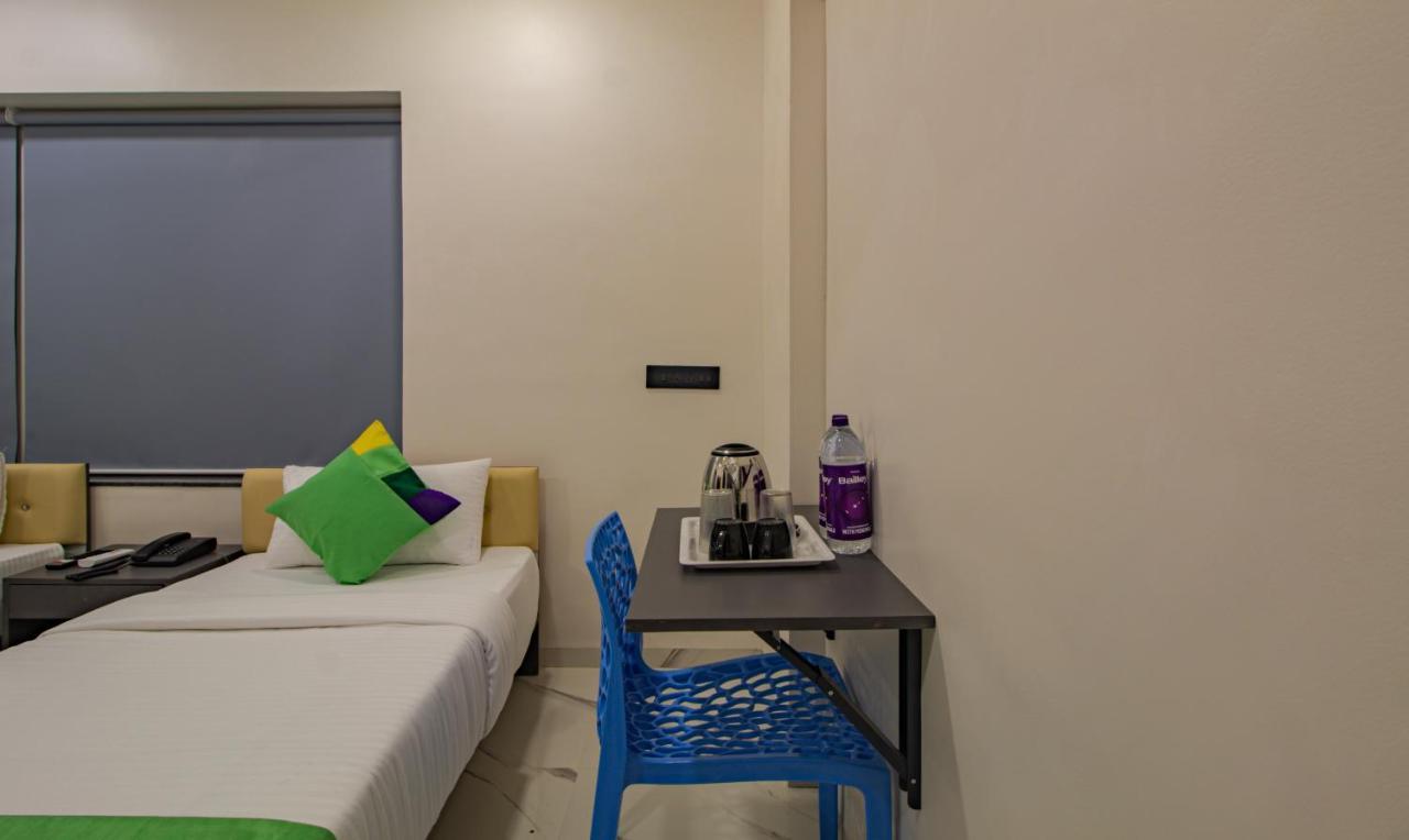 Treebo Atithi Comforts Inn Pune Exterior photo